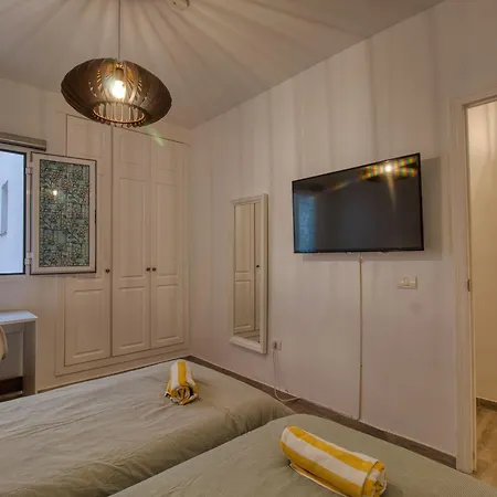 Familienfreundliches Meerblick Apartment Mit 4 Schlafzimmer 2 Badezimmer Und Jacuzzi Bei Golf Del Sur Apartment San Miguel de Abona
