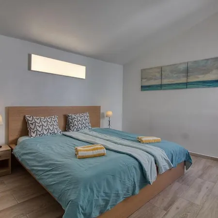 Familienfreundliches Meerblick Apartment Mit 4 Schlafzimmer 2 Badezimmer Und Jacuzzi Bei Golf Del Sur Apartment *