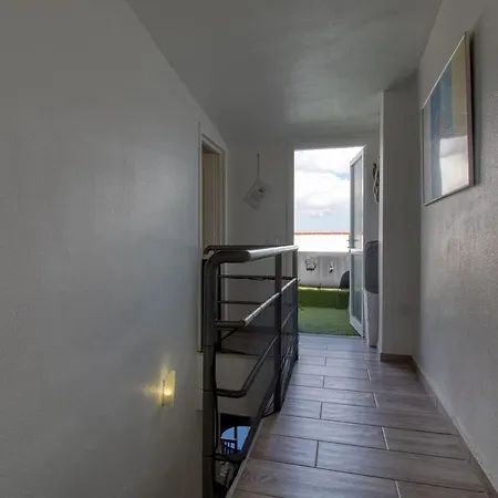 Familienfreundliches Meerblick Apartment Mit 4 Schlafzimmer 2 Badezimmer Und Jacuzzi Bei Golf Del Sur Apartment